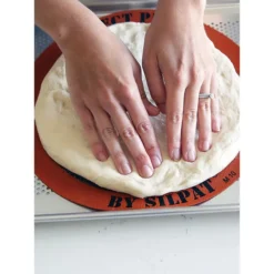 Perfect Pizza Baking Mat -Meye Kitchen Shop https3A2F2Fimage.s5a.com2Fis2Fimage2FTheBay2F814442009237 alt33Fwid3D120026hei3D120026qlt3D9026resMode3Dsharp226op usm3D0.92C1.02C82C0 640x